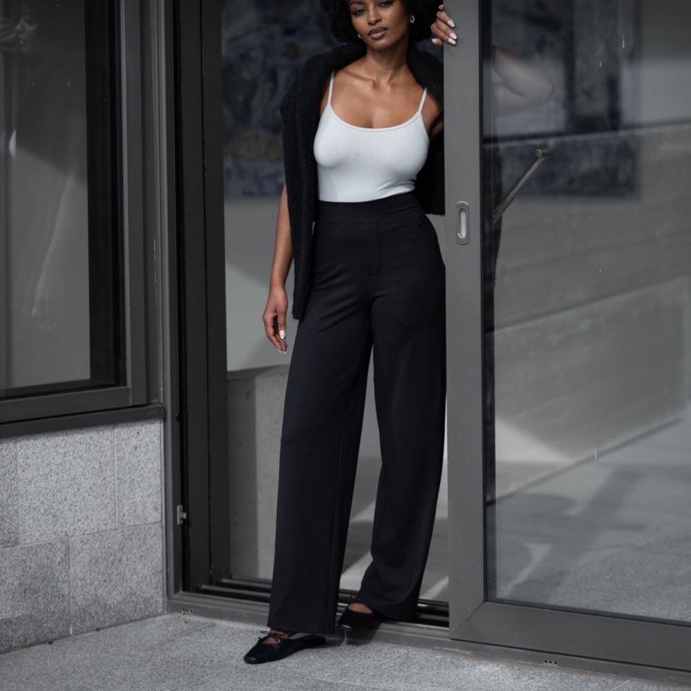 Ninepine Asana Relaxed Straight Pant Black